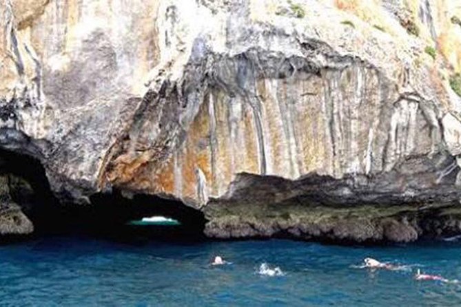 Krabi 4 Islands Day Tour with Snorkeling Include Lunch - Chicken Island and its unmistakable rock