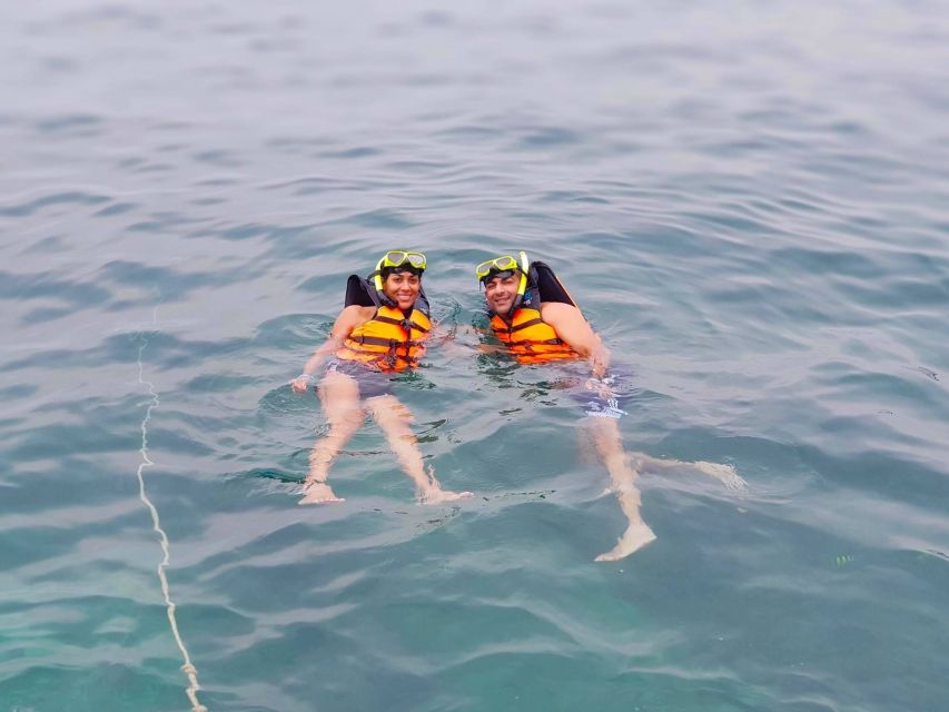Krabi: 4 Islands Day Trip by Speedboat Including Lunch Box - Tup Island and the sandbar at Thale Waek