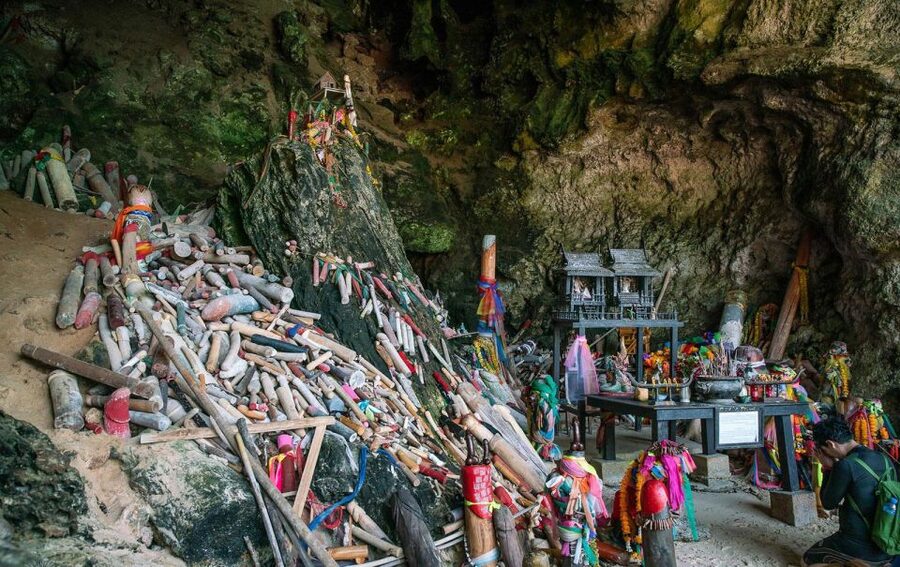 Krabi: 4 Islands & Krabi's Separated Sea Longtail Boat Tour - Poda Island, picnic lunch, and open beach time