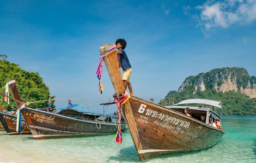 Krabi: 4 Islands & Krabi's Separated Sea Longtail Boat Tour - Snorkeling in clear water