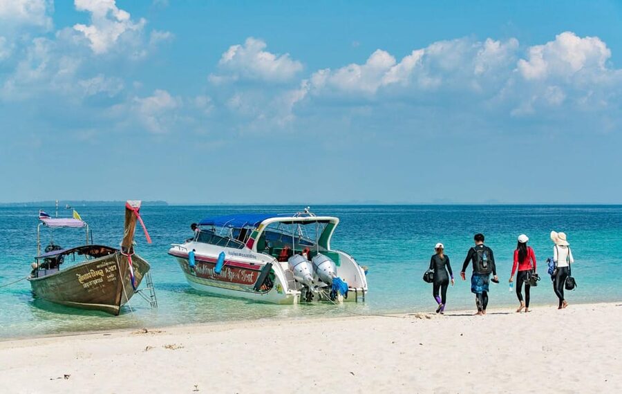 Krabi: 4 Islands & Thale Waek's Sandbar Tour By Speedboat - A fast ride from Ao Nang to the islands