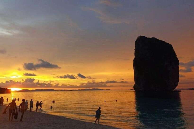 Krabi: 7-Island Tour by Longtail Boat with Sunset - Ma Tang Ming and the quieter water stops