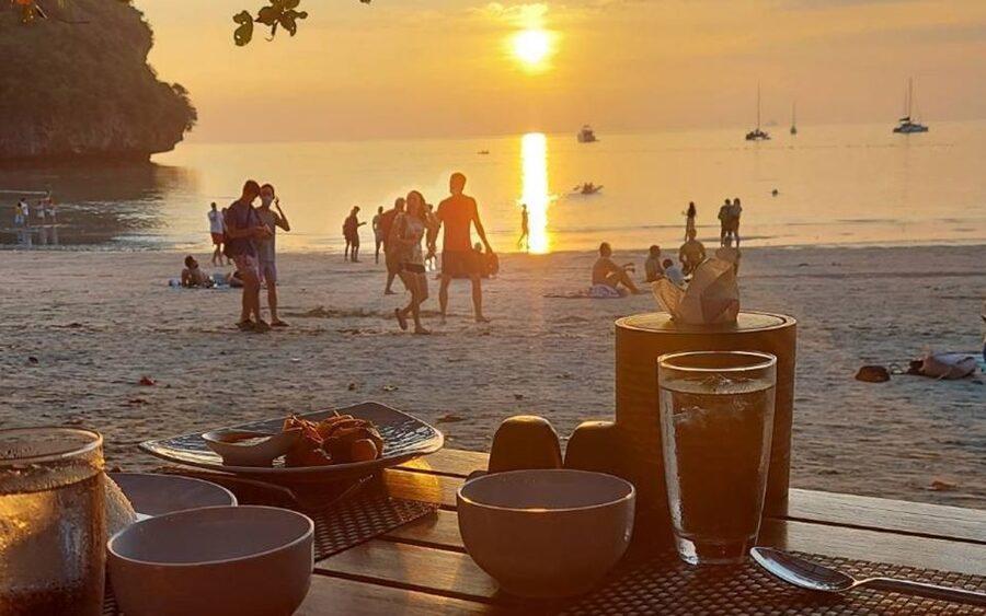 Krabi: 7 Islands Sunset Hopping Cruise with BBQ & Plankton - Chicken Island snorkeling and the limits of the reef