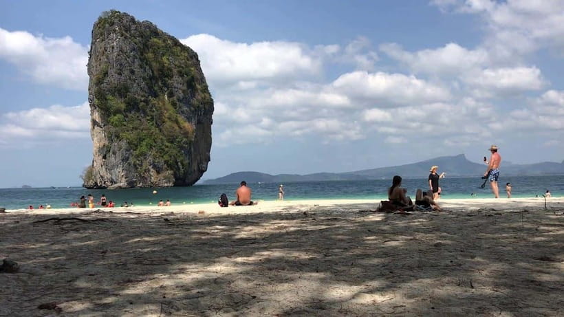 Krabi: 7 Islands Sunset Tour & BBQ & Bioluminescent Plankton - Walking the sandbar from Koh Mor to Koh Tub