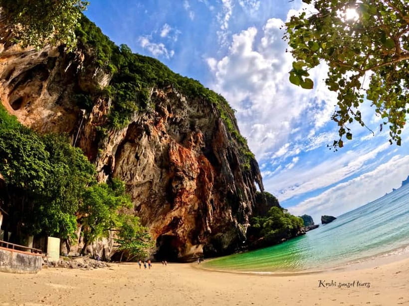 Krabi: 7 Islands Sunset Tour by Speedboat with Snorkeling - Yawasam Island: the first real snorkeling session