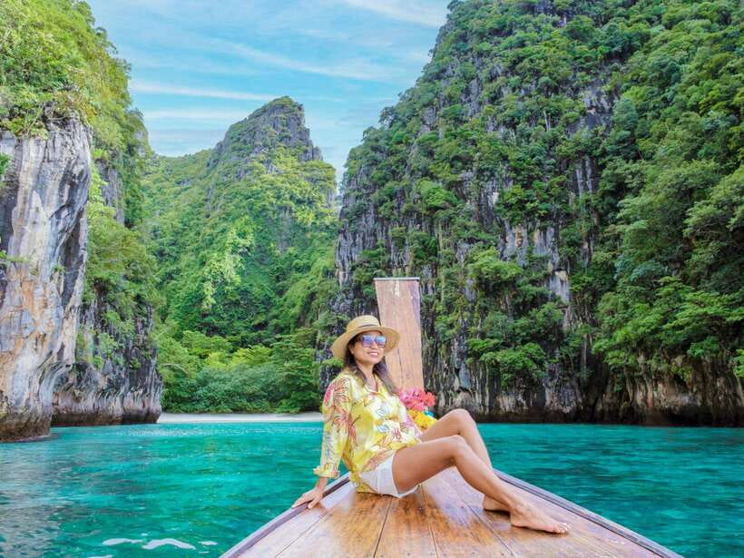 Krabi: 7 Islands Sunset Tour with Plankton Swim and BBQ - A simple beach BBQ as sunset arrives