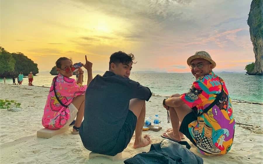 Krabi: Bioluminescent Plankton, Snorkeling & Sunset Tour - Ko Poda: Beach Time, Dinner, and Sunset
