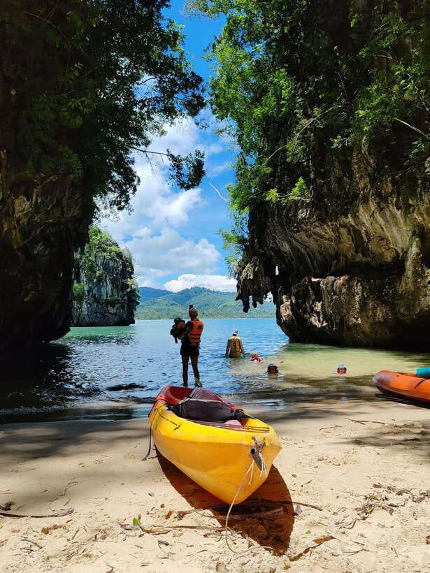 Krabi: Emerald Cool-Down & Kayak Odyssey in Din Daeng Canyon - The drive through Khao Thong