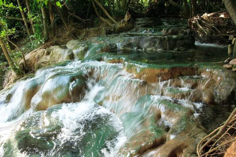 Krabi: Emerald Pool, Hot Waterfall, & Tiger Cave Temple Tour - Lunch Adds a Needed Break