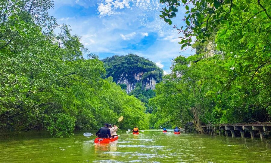 Krabi: Half-Day Bor Thor Mangrove Kayaking Tour - Inside Lod Cave for about two hours