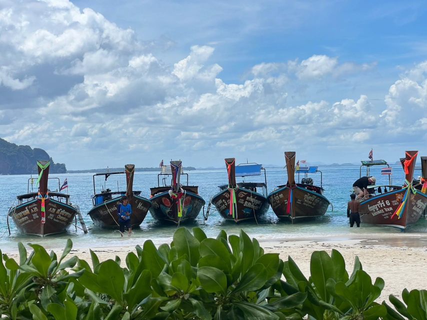 Krabi Hong Island Day Trip by Speed boat or Longtail Boat - Entering Hong Lagoon by speedboat