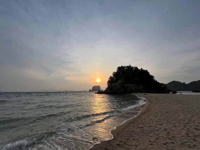 Krabi: Hong Island Sunset and BBQ Dinner Tour - Key points to know before booking