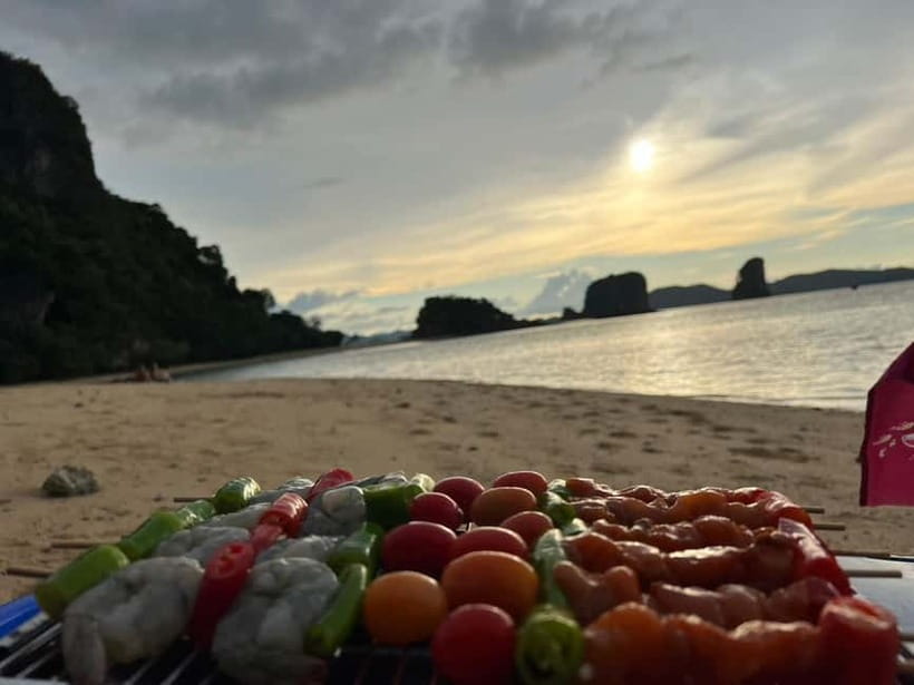 Krabi: Hong Island Sunset and BBQ Dinner Tour - Lading Island for snorkeling and beach time