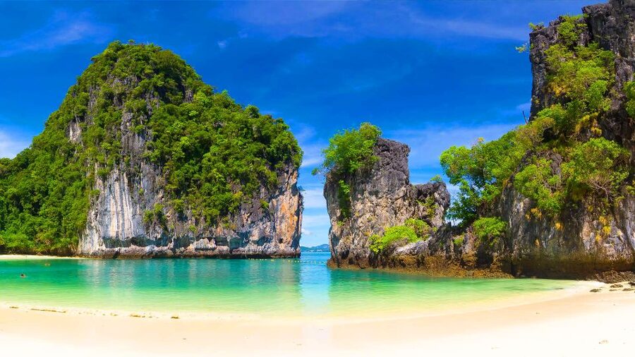 Krabi: Hong Island Sunset and BBQ Dinner Tour - Night snorkeling and glowing plankton