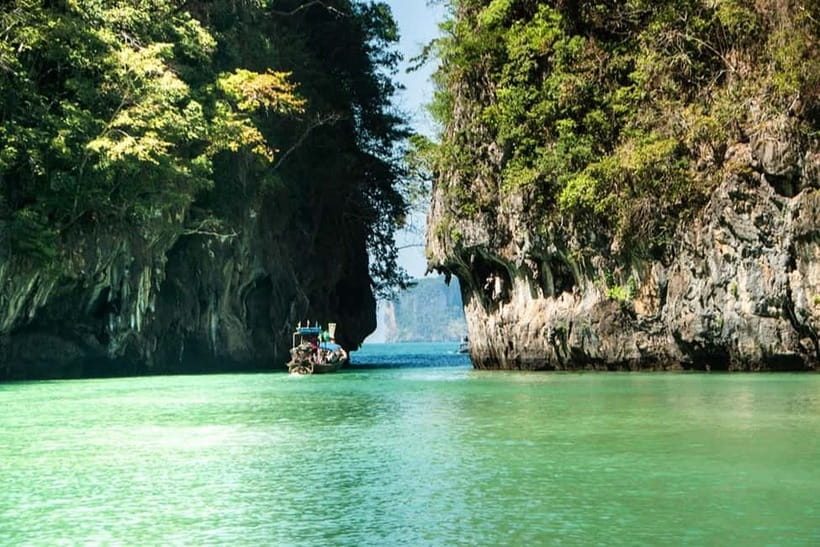 Krabi: Hong Island with Kayaking by speedboat - From Krabi hotels to the pier