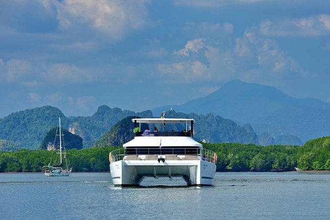 Krabi Hong Islands Sunset Party Catamaran Cruise - Ko Pak Ka: the most active hour