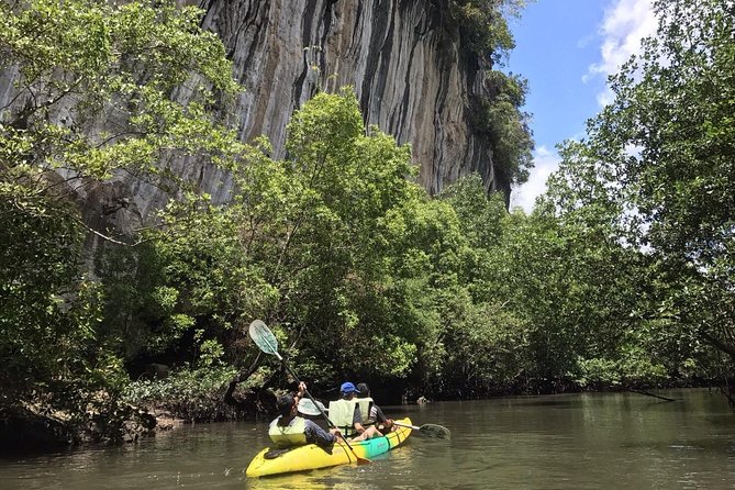 Krabi kayak at Ao Thalane - Hotel Pickup and the Long Road to the Water