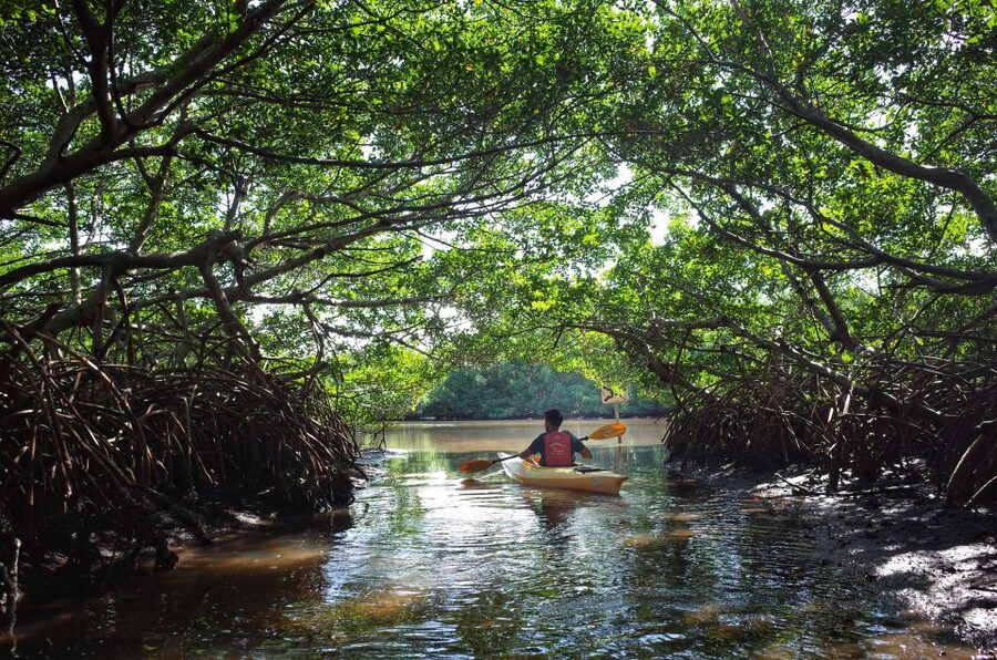 Krabi kayaking Ao thalane - Leaving Ao Nang by tuk-tuk