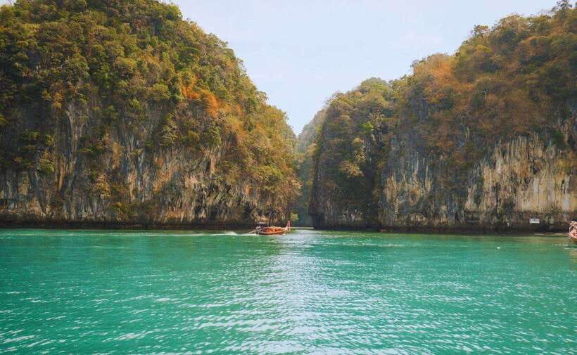 Krabi: Koh Hong Small Group Tour by Luxury Longtail Boat - Why Koh Hong is worth your half-day