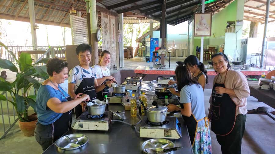 Krabi: Morning/Afternoon Thai Cooking Class at Ya's Cookery - The morning class: curries, Pad Thai, and Tom Yam