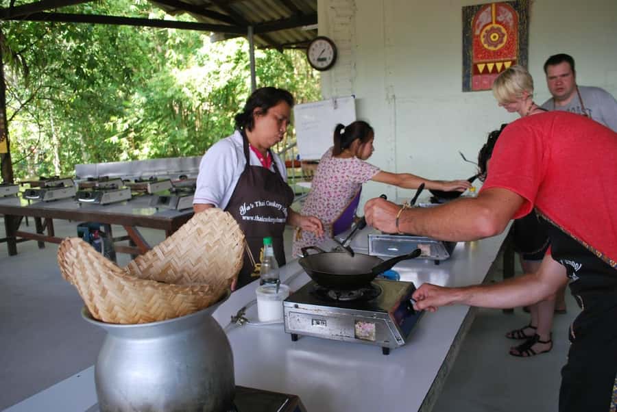 Krabi: Morning/Afternoon Thai Cooking Class at Ya's Cookery - Choosing herbs and preparing your ingredients