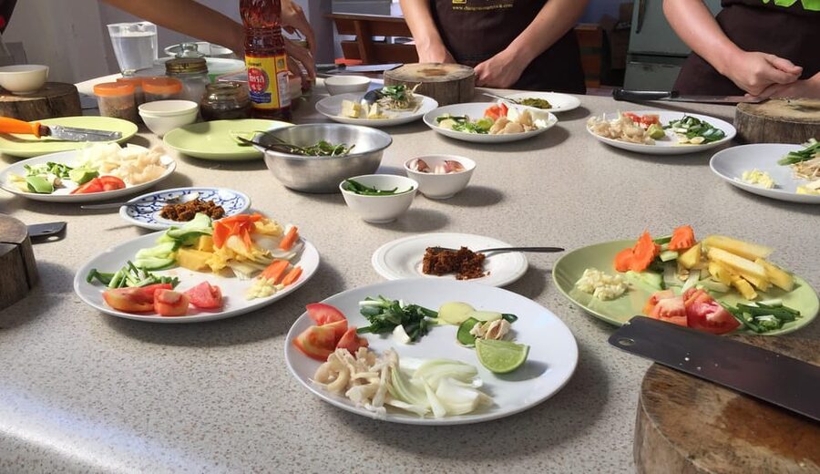 Krabi: Morning or Afternoon Culinary Adventure at Smart Cook - Who should book Smart Cook?