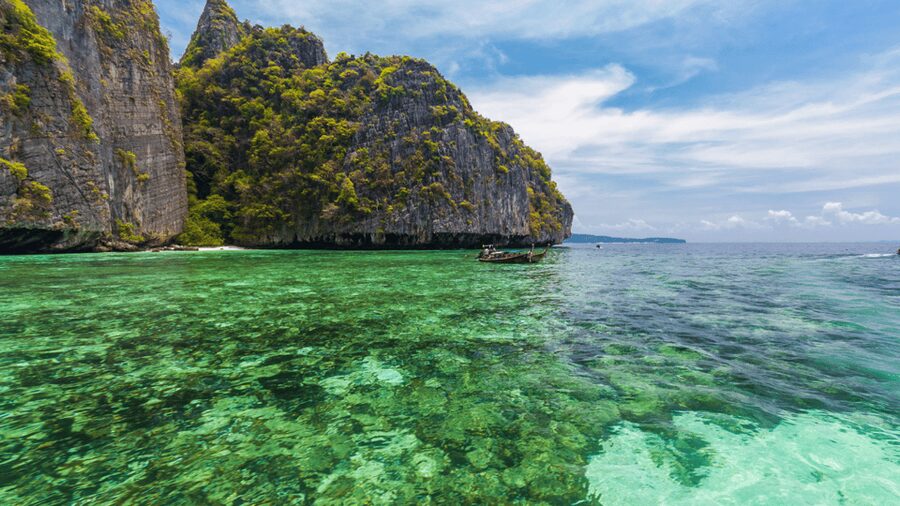 Krabi Phi Phi & Bamboo Island One Day Tour By Speed Boat - Pileh Lagoon is the most dramatic water stop