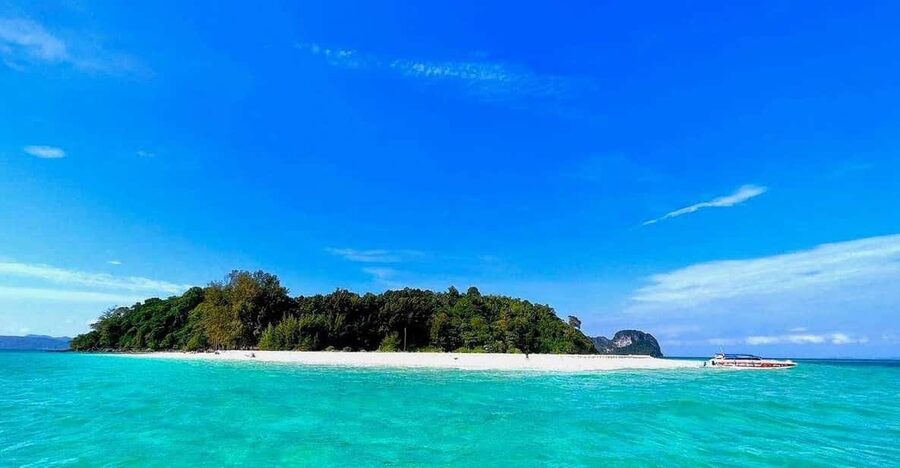 Krabi: Phi Phi Islands & Maya Bay Speedboat Tour with Lunch - What $50 buys you from Krabi