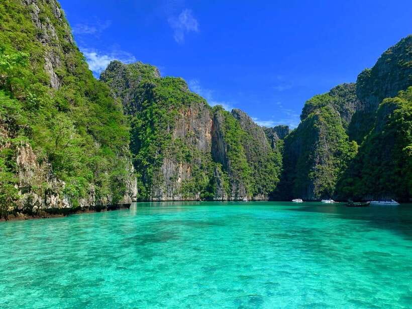 Krabi: Phi Phi Islands Speedboat Tour with Buffet Lunch - Pileh Lagoon, where the cliffs close in