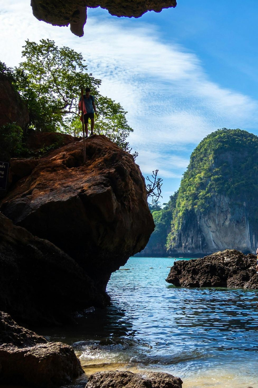 Krabi: Premium 4-Island Day Trip by Longtail Boat with Lunch - Chicken Island for snorkeling and photographs