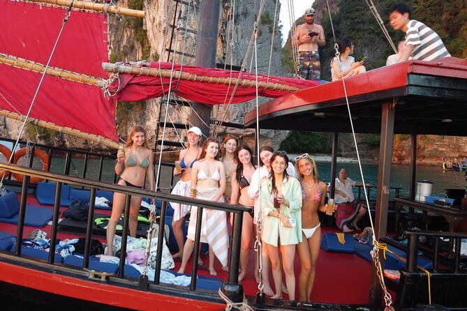 Krabi Private Snorkeling Cruise with Bioluminescent Night Snorkel - What the private format means for your group