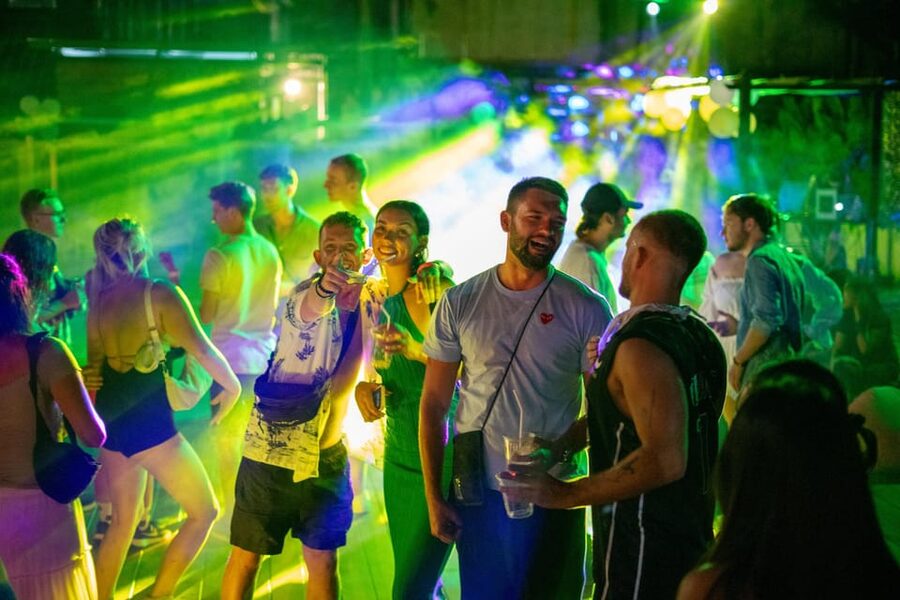 Krabi Pub Crawl - Join Nomads For The Best Night in Ao Nang! - Meeting the group at the first bar