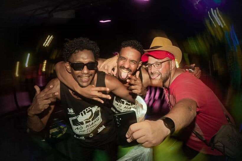 Krabi Pub Crawl - The Best Nightlife Tour in Ao Nang! - Who should book this Ao Nang night out