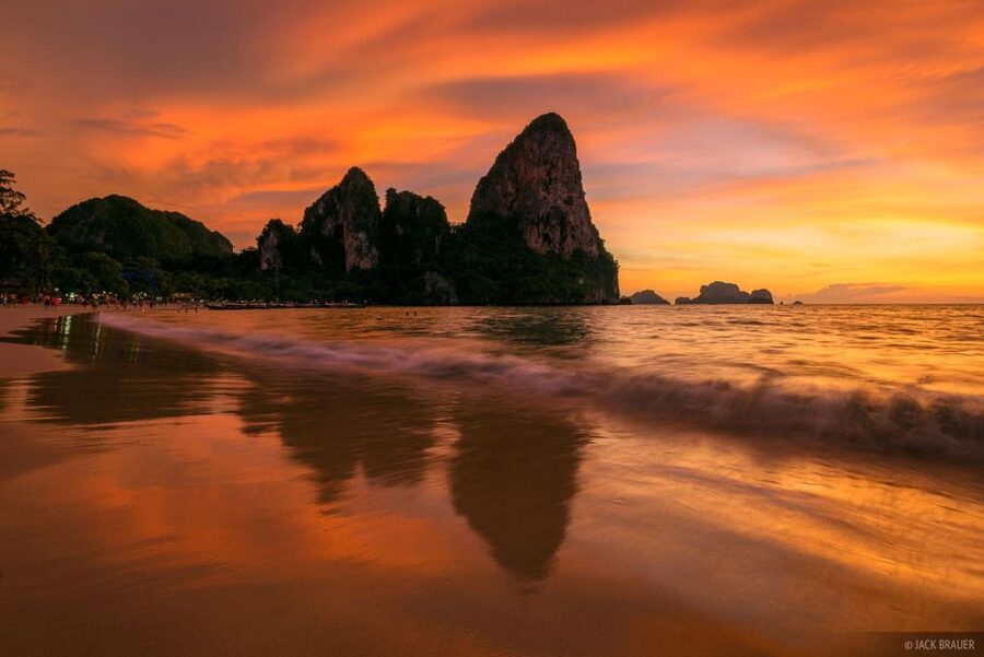 Krabi: Railay Beach Bioluminescent Plankton Ferry Cruise - What the Railay evening is really about