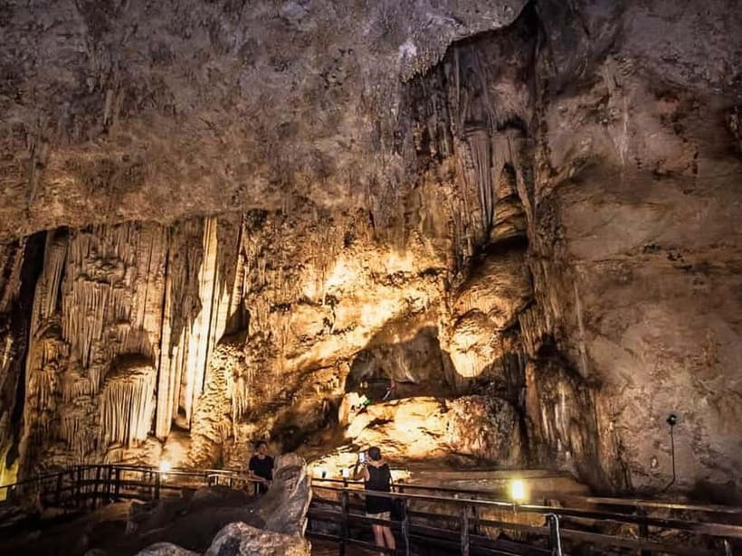 Krabi: Railay Phra Nang & Diamond Cave Sunset Plankton Tour - Diamond Cave and its 130-meter walkway