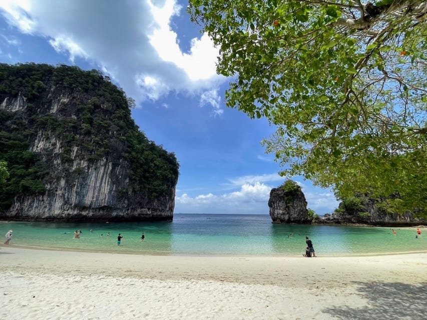 Krabi's Hong Island Speed Boat Blast with 360° Viewpoint - The 45-minute run to Pakbia Island