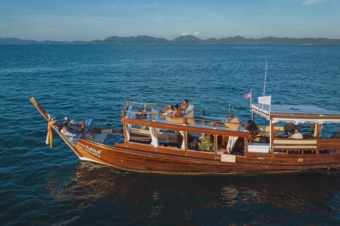 Krabi Seven Island Tour by Luxury Longtail Boat with Snorkeling - Ko Ma Tang Ming is the serious snorkeling stop