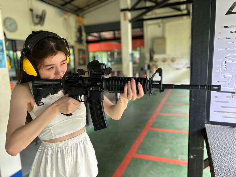 Krabi shooting range(.22 LRM4, .10 bullet) - What the Krabi shooting range experience is really like
