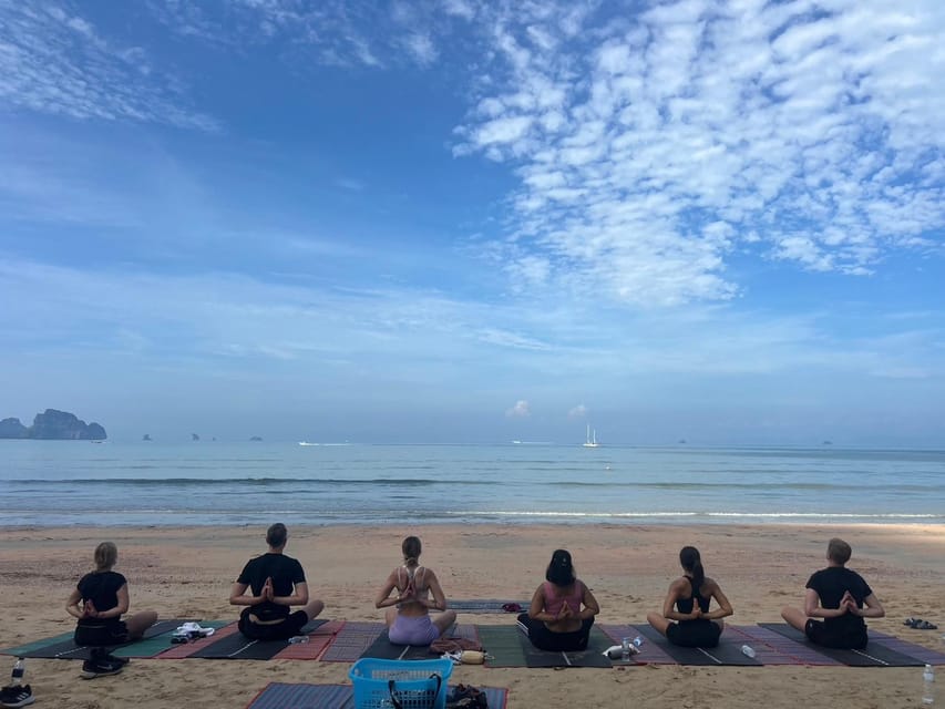 Krabi: Sunrise Yoga Balance Join-in Class - Instructor Deen and the value of clear guidance