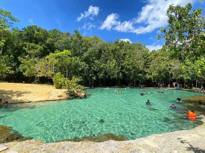 Krabi: Tiger Cave Temple, Emerald Pool and Hot Springs Tour - Tiger Cave Temple demands honest preparation