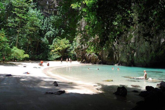 Lanta 4 Islands tour (Longtail boat) - Ko Cheuek: a first look underwater