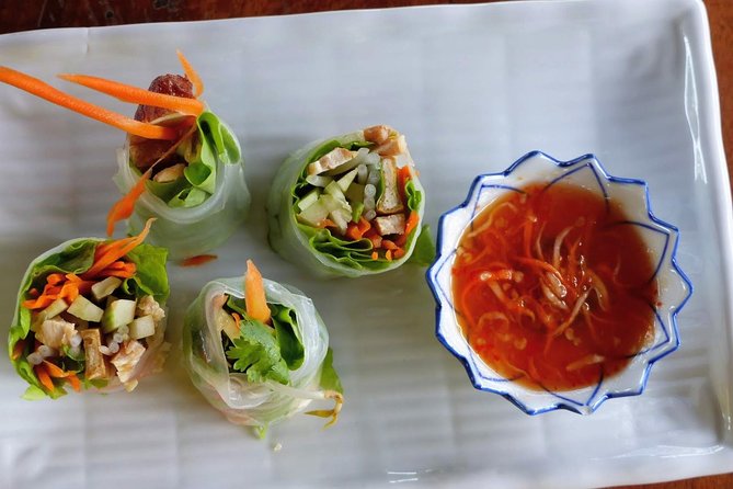 Lanta Thai Cookery School - Cooking Thai Food in a Koh Lanta Teak House
