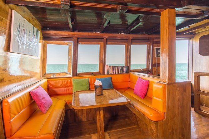 M/Y Lalida Sunset Dinner Cruise in Krabi - Tup Island and the best light of the day