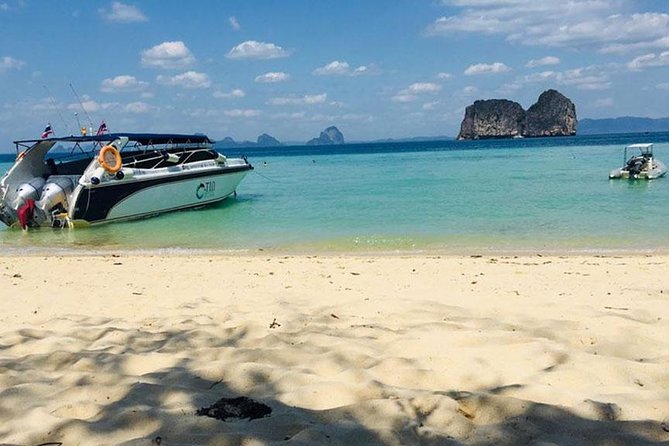 Oneday Tour 4 Islands and Emerald Cave By Tin Adventure Sea Tour from Koh Lanta - A full day from Koh Lanta to four southern islands