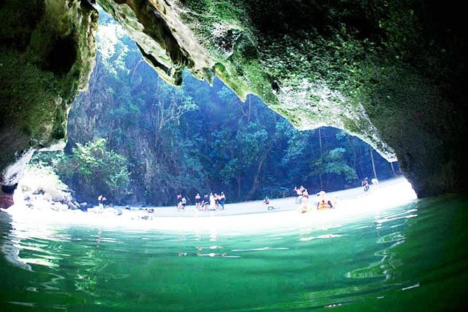 Oneday Tour 4 Islands and Emerald Cave By Tin Adventure Sea Tour from Koh Lanta - Who will enjoy this island-hopping format