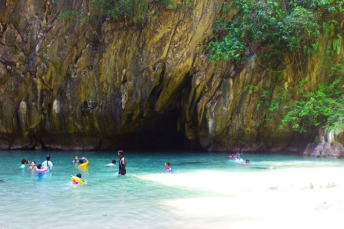 Oneday Tour 4 Islands and Emerald Cave By Tin Adventure Sea Tour from Koh Lanta - What the strong ratings tell you about the experience