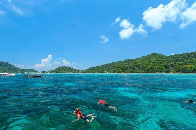 Phi Phi & Bamboo Islands Escape by Luxury Catamaran - Phi Phi Leh brings the most dramatic water