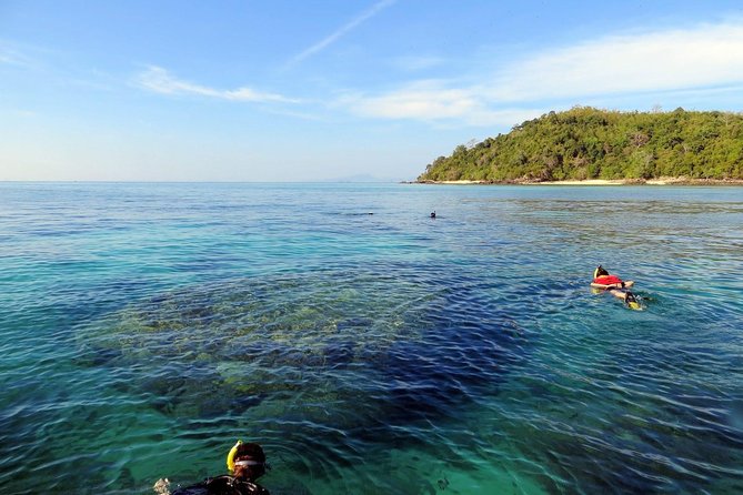 Phi Phi Don & Phi Phi Leh Sunset Trip by Arisa Speed Boat - Maya Bay is famous for a reason, but expect a short visit