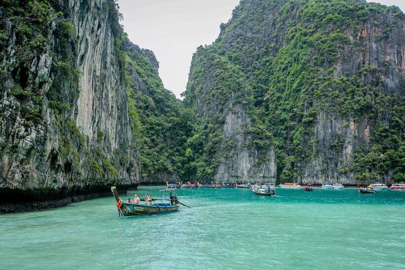 Phi Phi : Half Day By Speed Boat 4 hours Phi Phi Lay - Viking Cave is best viewed from the boat