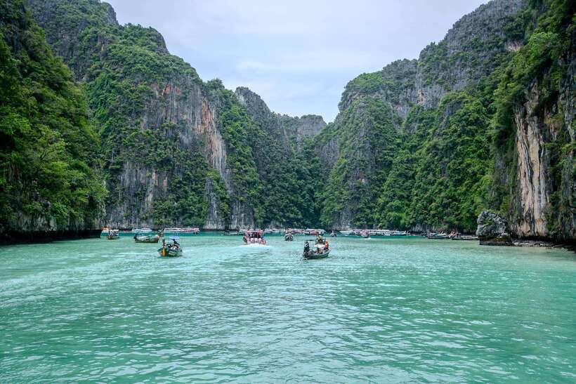 Phi Phi : Half Day By Speed Boat 4 hours Phi Phi Lay - What the $58 price really covers
